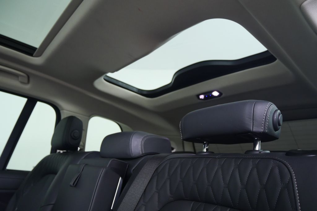 2023 BMW X7 xDrive40i 16