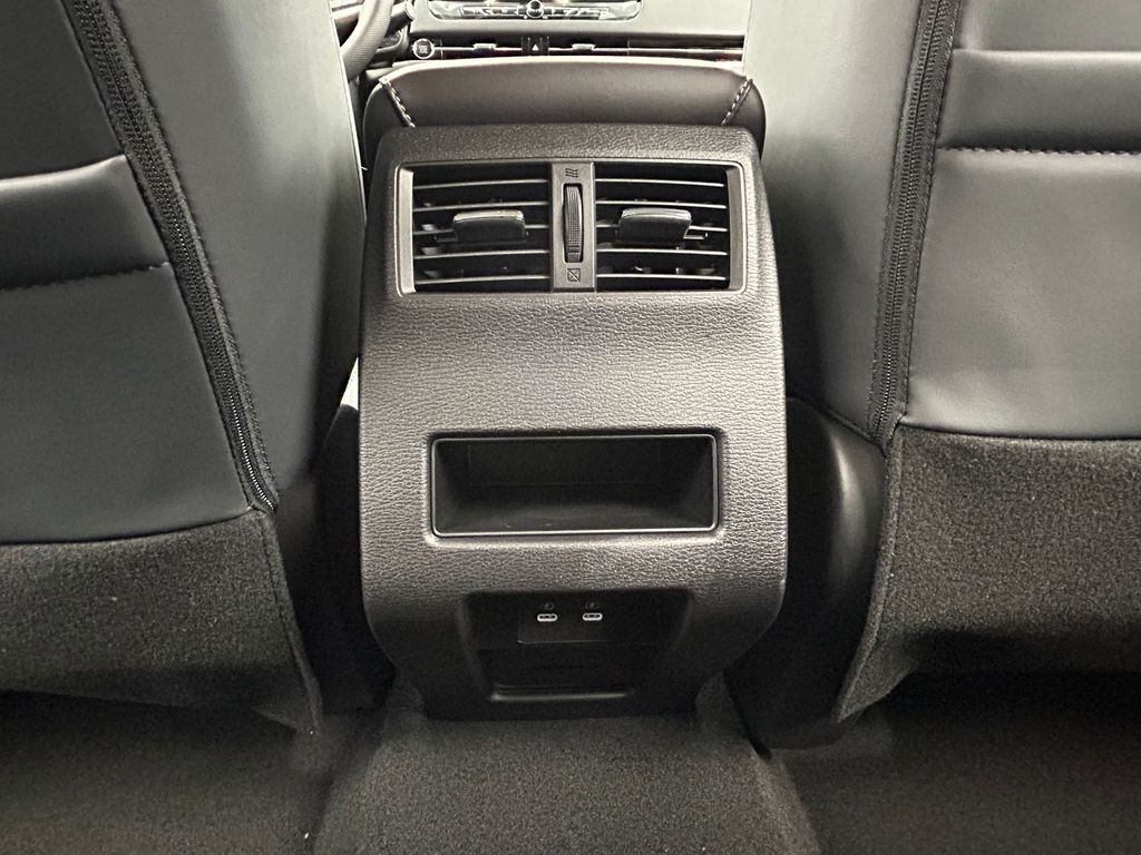 New 2026 Graphite Gray Mitsubishi SE image 43