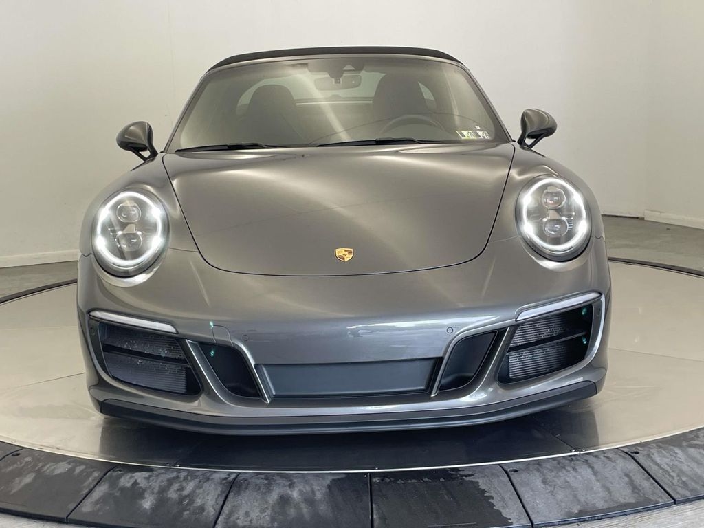 2019 Porsche 911 Targa 4 GTS - 9