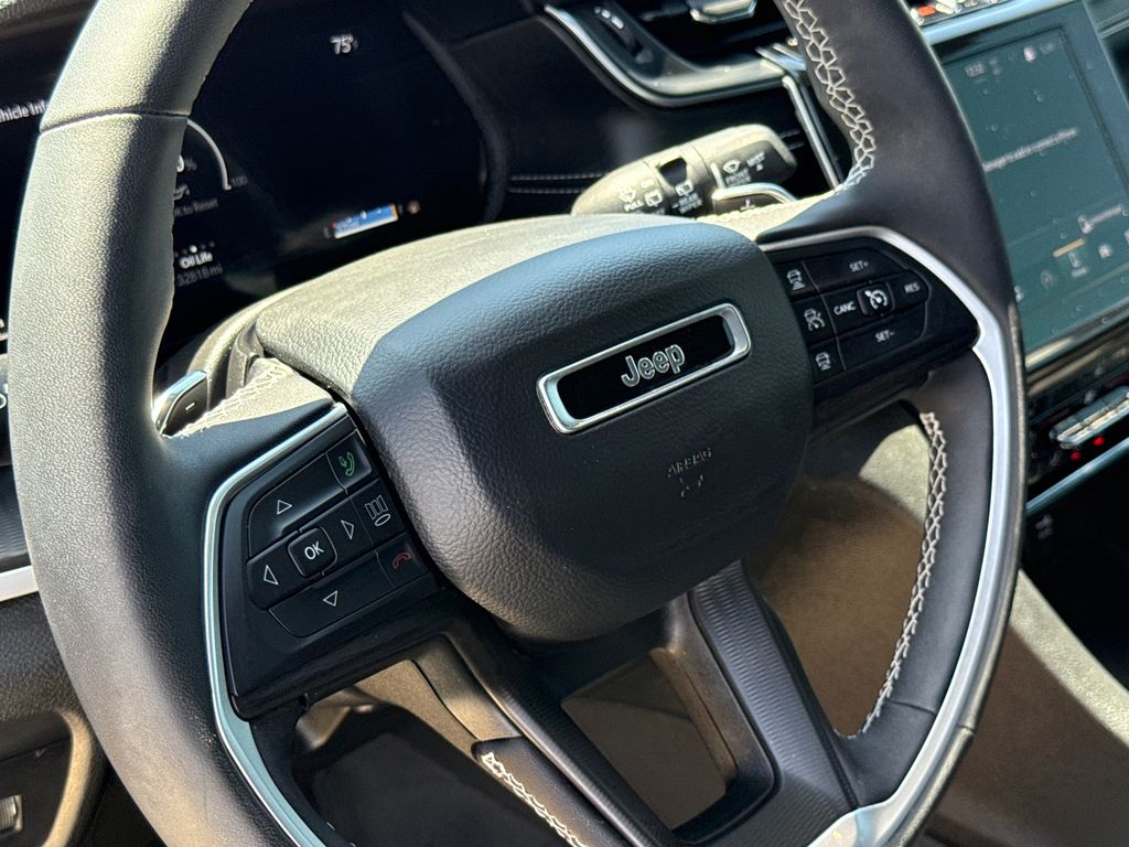 Used 2024 Jeep Grand Cherokee SUV