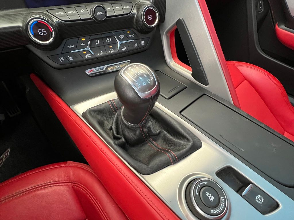 Thumbnail: 2015 Chevrolet Corvette - 11