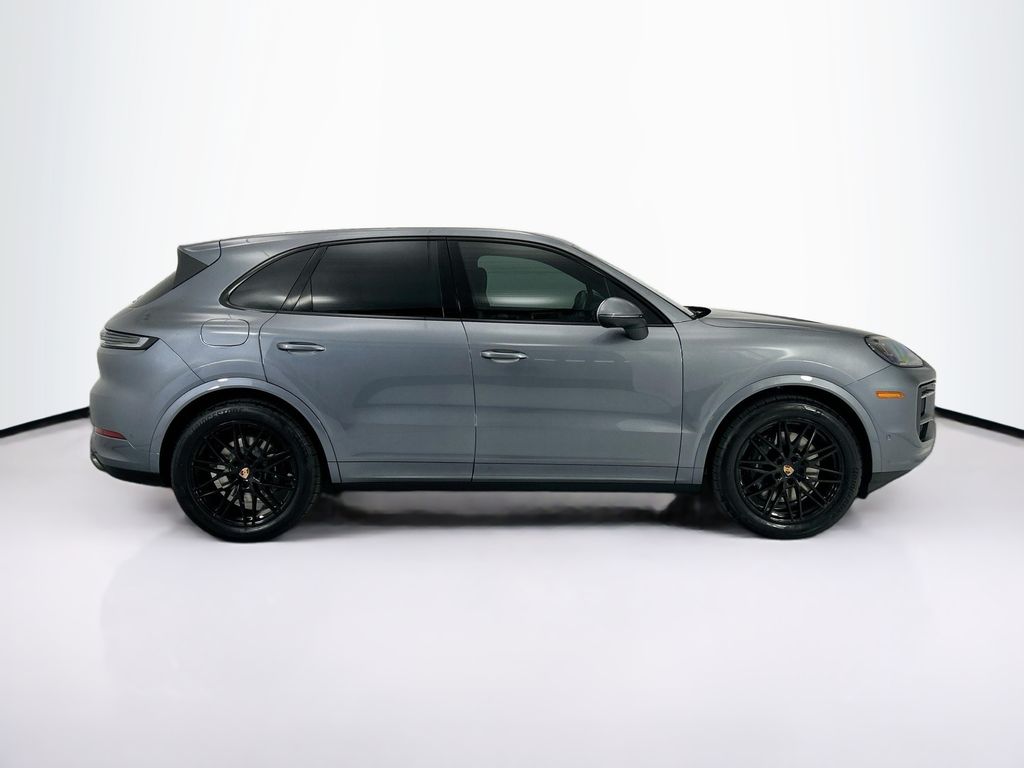 Thumbnail: 2026 Porsche Cayenne - 8