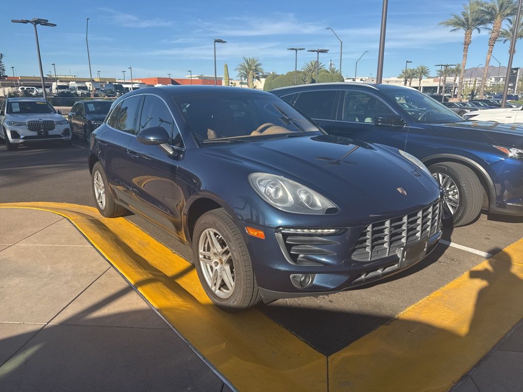 Thumbnail: 2015 Porsche Macan - 3