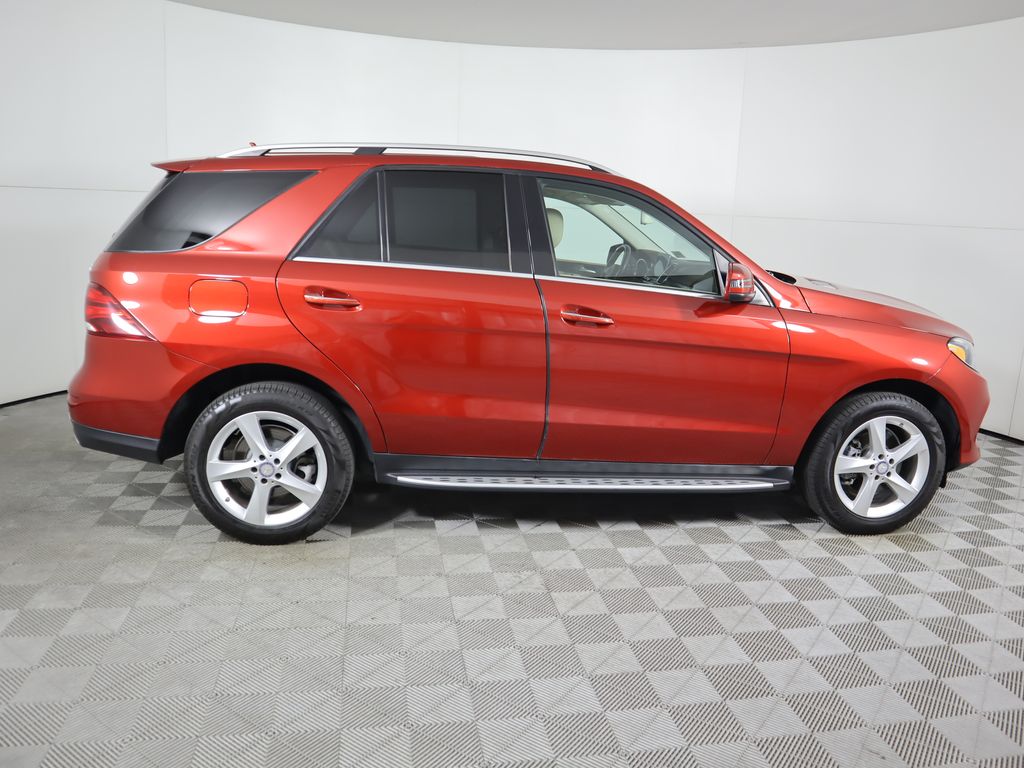 Thumbnail: 2017 Mercedes-Benz GLE - 4