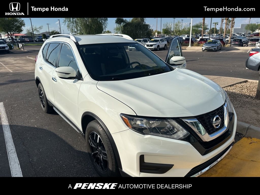 Thumbnail: 2017 Nissan Rogue - 1