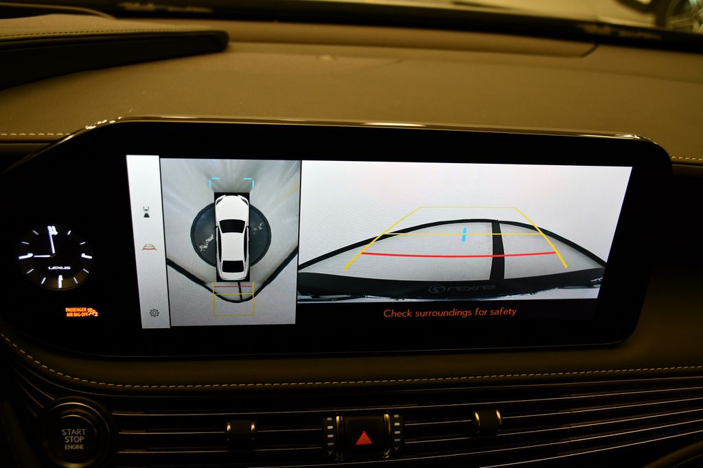 Thumbnail: 2023 Lexus LS - 25