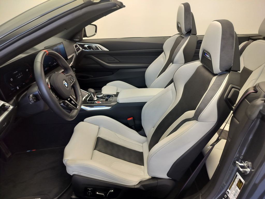 Thumbnail: 2025 BMW M4 - 8