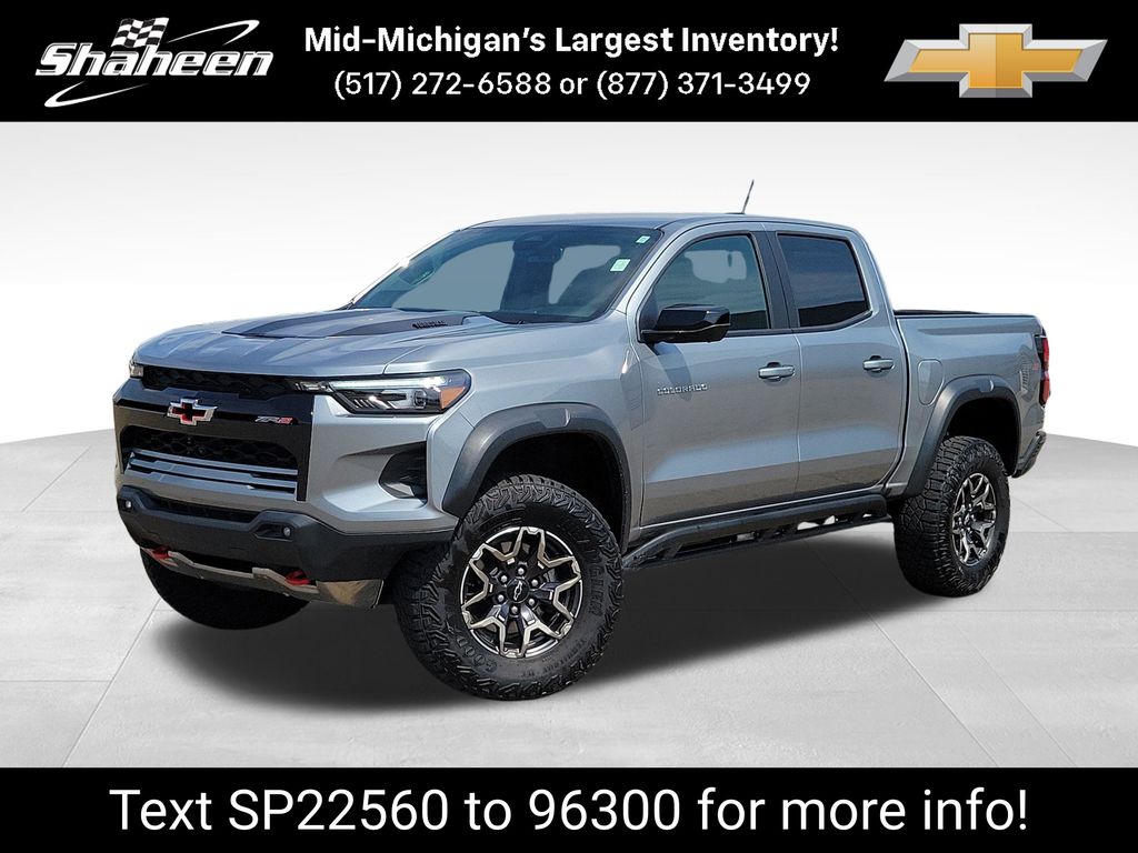 Sterling Gray Metallic 2025 Chevrolet Colorado Pickup Truck Four-Wheel Drive 8-Speed Automatic
