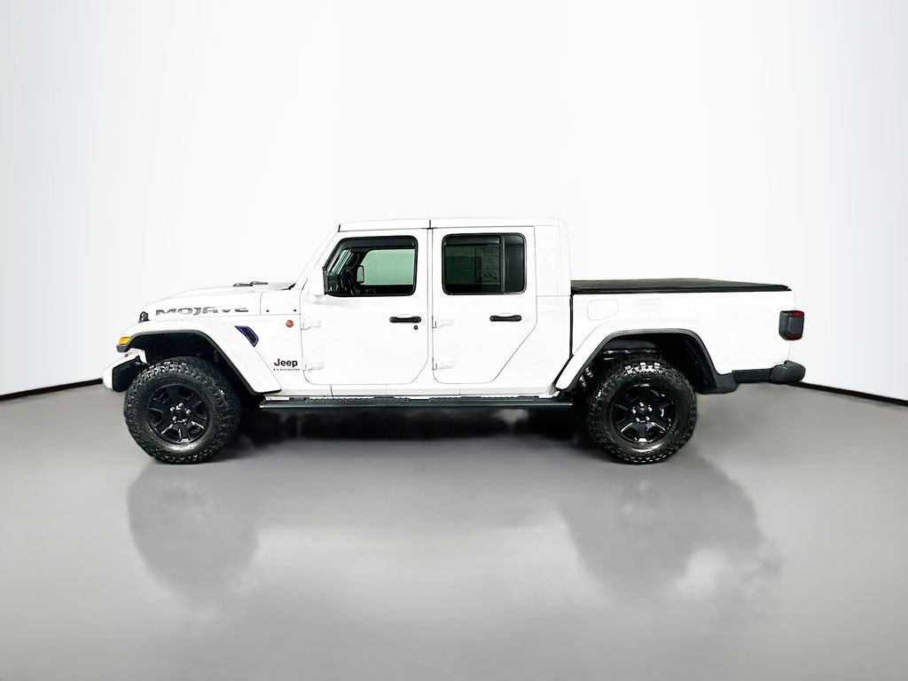 Used 2021 White Jeep Mojave image 4