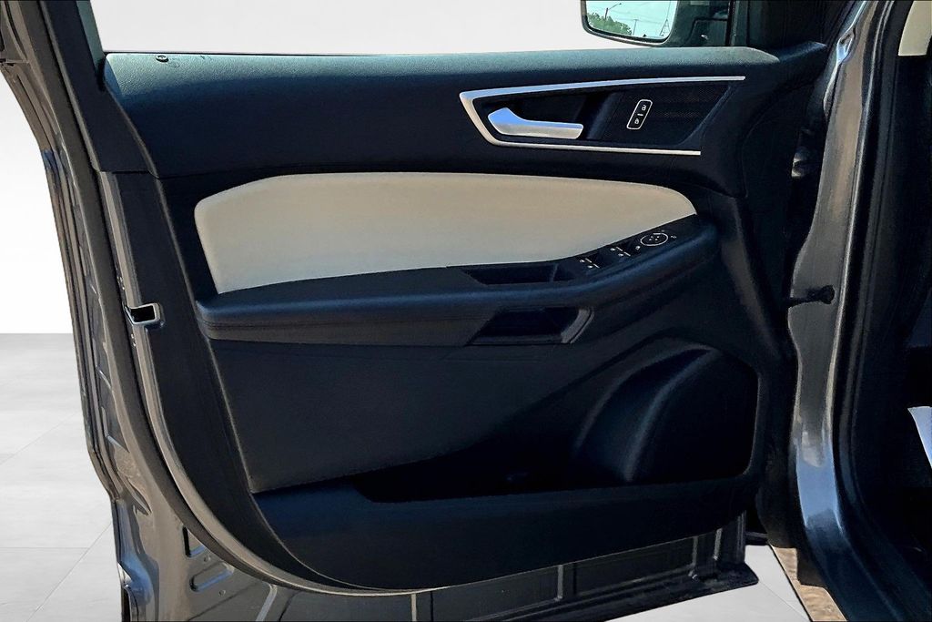 Used 2024 Ford Edge SUV
