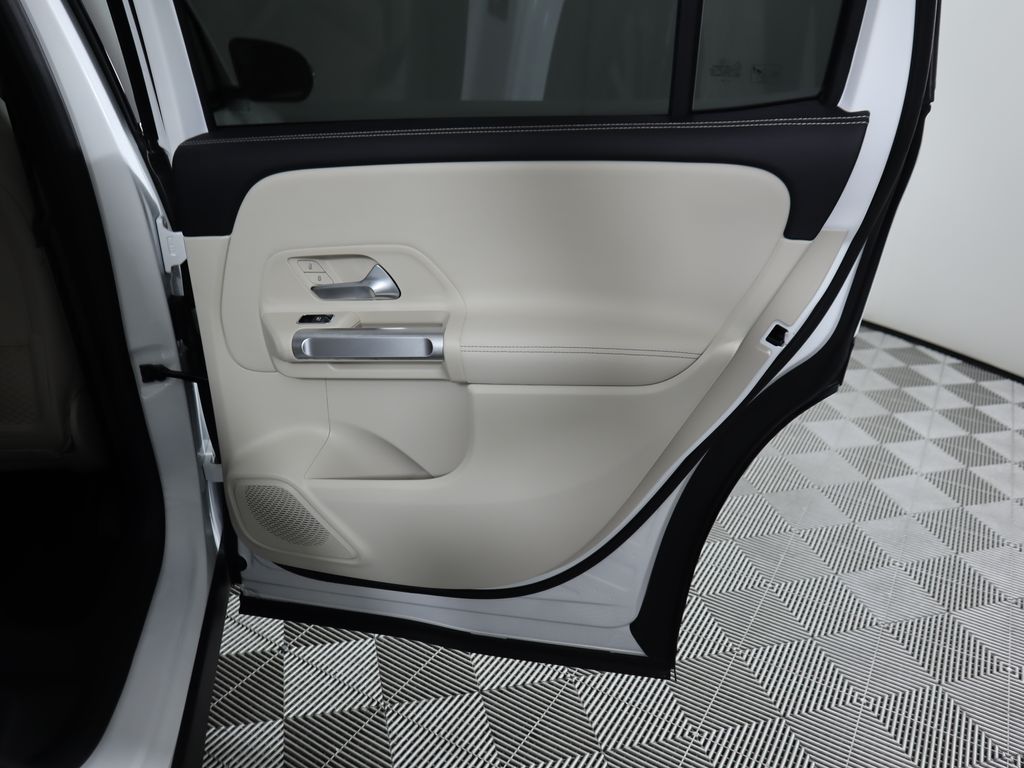 Thumbnail: 2025 Mercedes-Benz GLB - 27