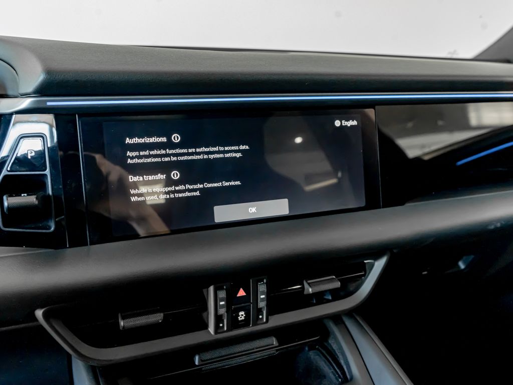 Certified Used 2024  Porsche 4 image 22