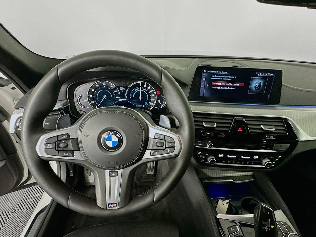 2018 BMW 5 Series 530e iPerformance 11