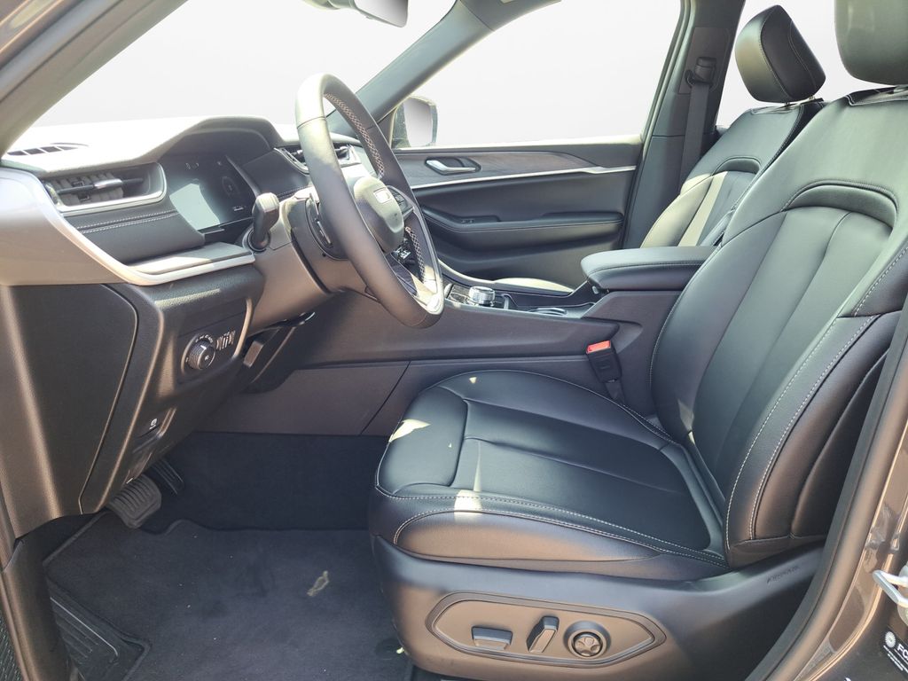 2025 Jeep Grand Cherokee L  Limited In Austin, Texas