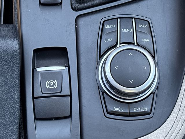 Used 2019 White BMW xDrive28i image 21