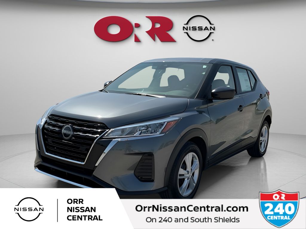Used 2025 Nissan Kicks Play