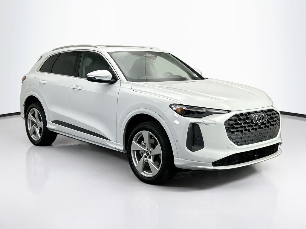 Thumbnail: 2025 Audi Q5 - 3