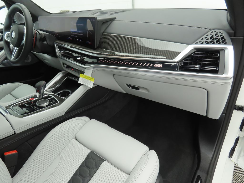 Thumbnail: 2026 BMW X5 - 17