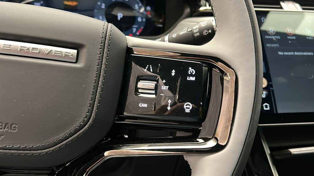 2026 Land Rover Range Rover Velar Dynamic SE 16
