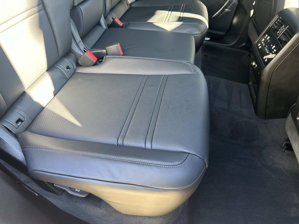 Thumbnail: 2025 Porsche  - 26