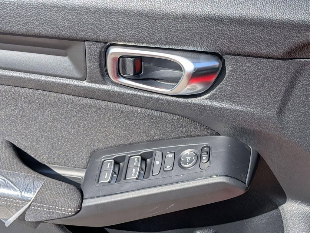 2026 Honda Civic Hatchback Sport - Photo 13
