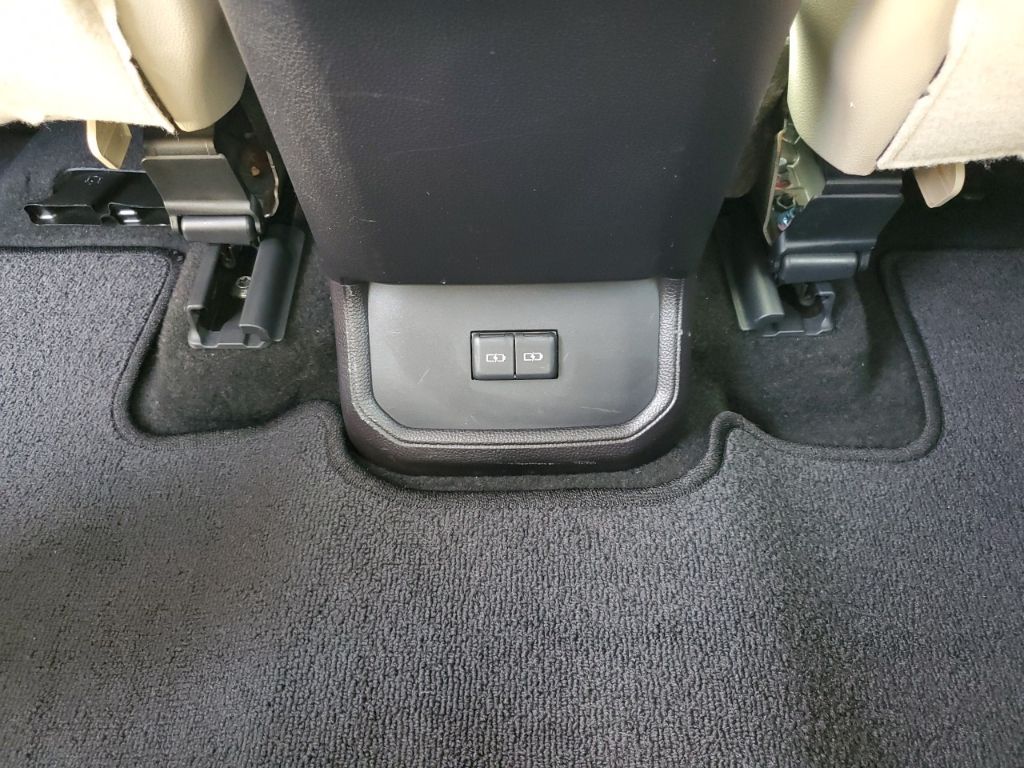 Used Car 2023 Toyota Highlander  Limited For Sale Under $40,000 In Austin, Texas