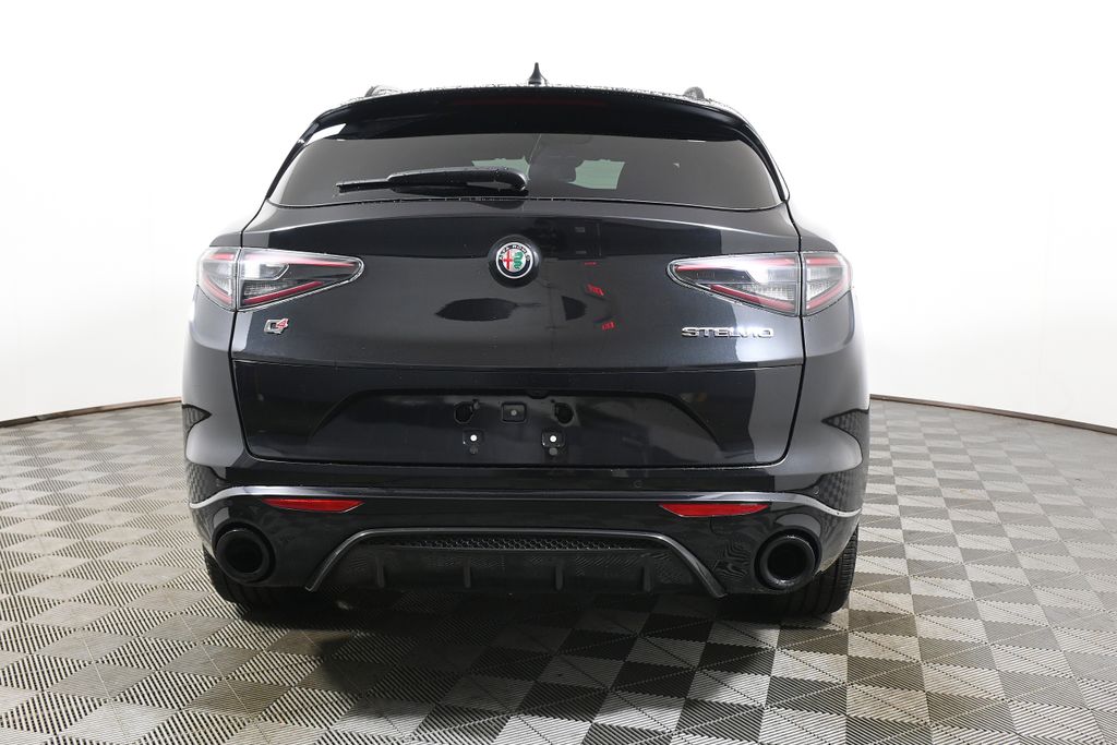 Thumbnail: 2025 Alfa Romeo Stelvio - 6