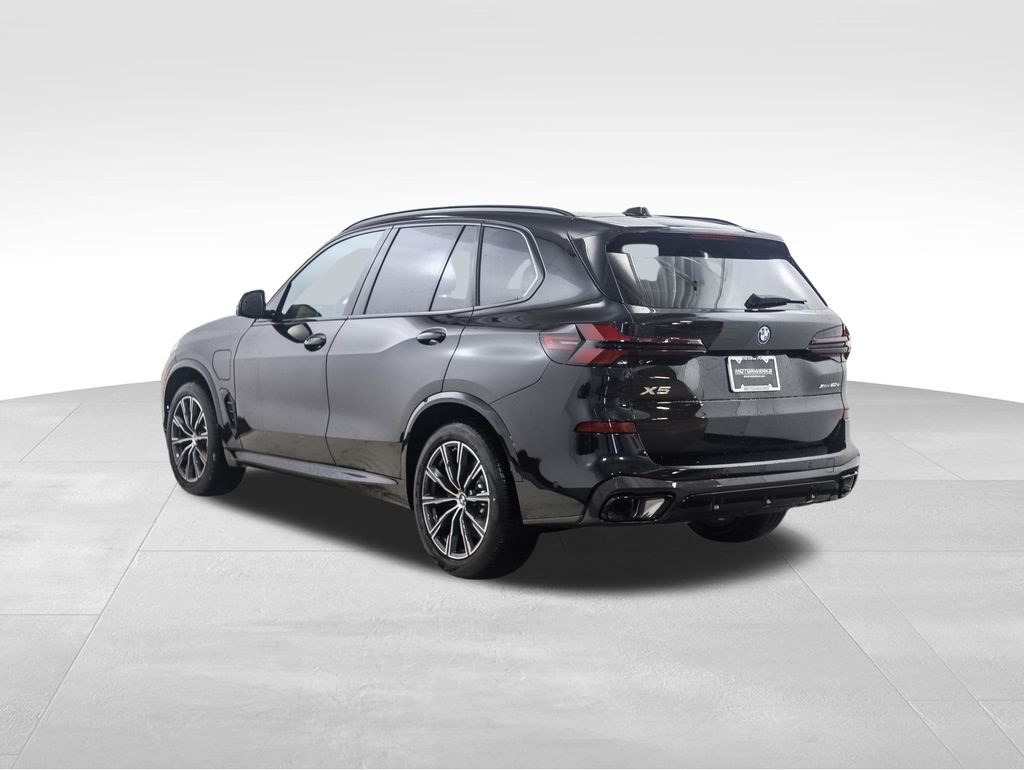 Thumbnail: 2026 BMW X5 - 3