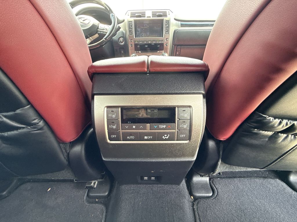 Thumbnail: 2021 Lexus GX - 18