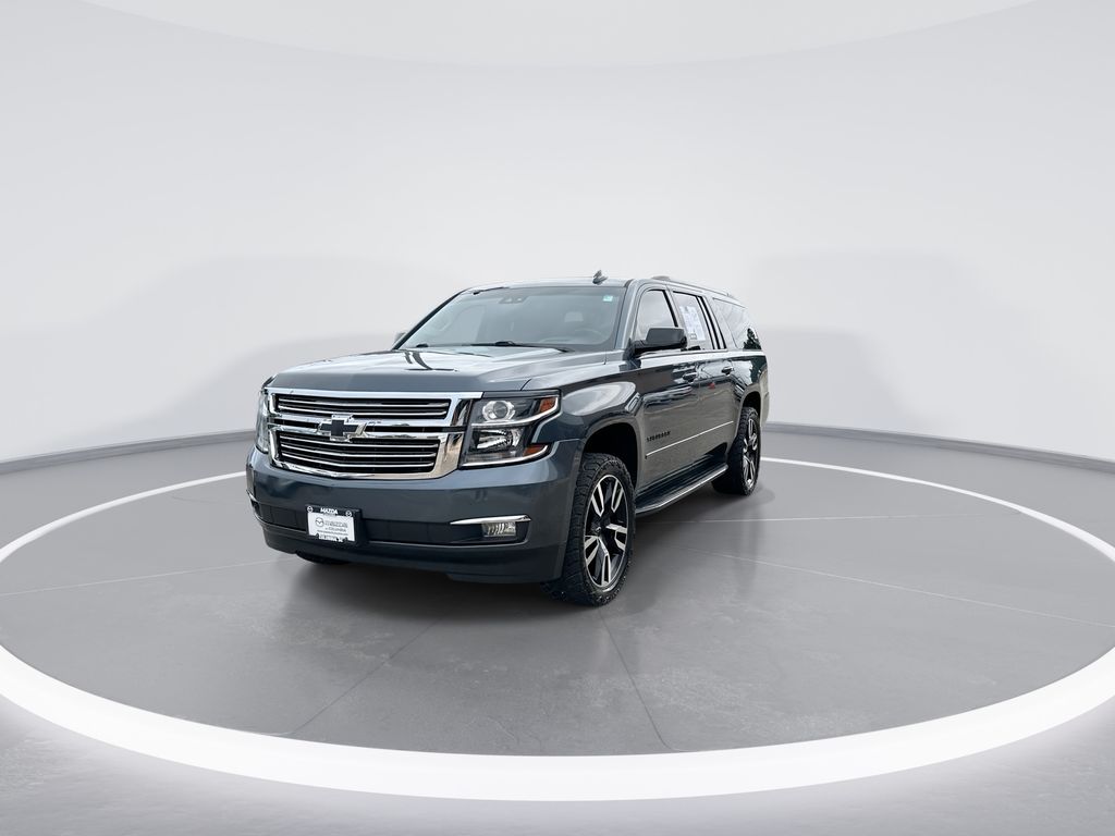 2019 Chevrolet Suburban Premier - 3