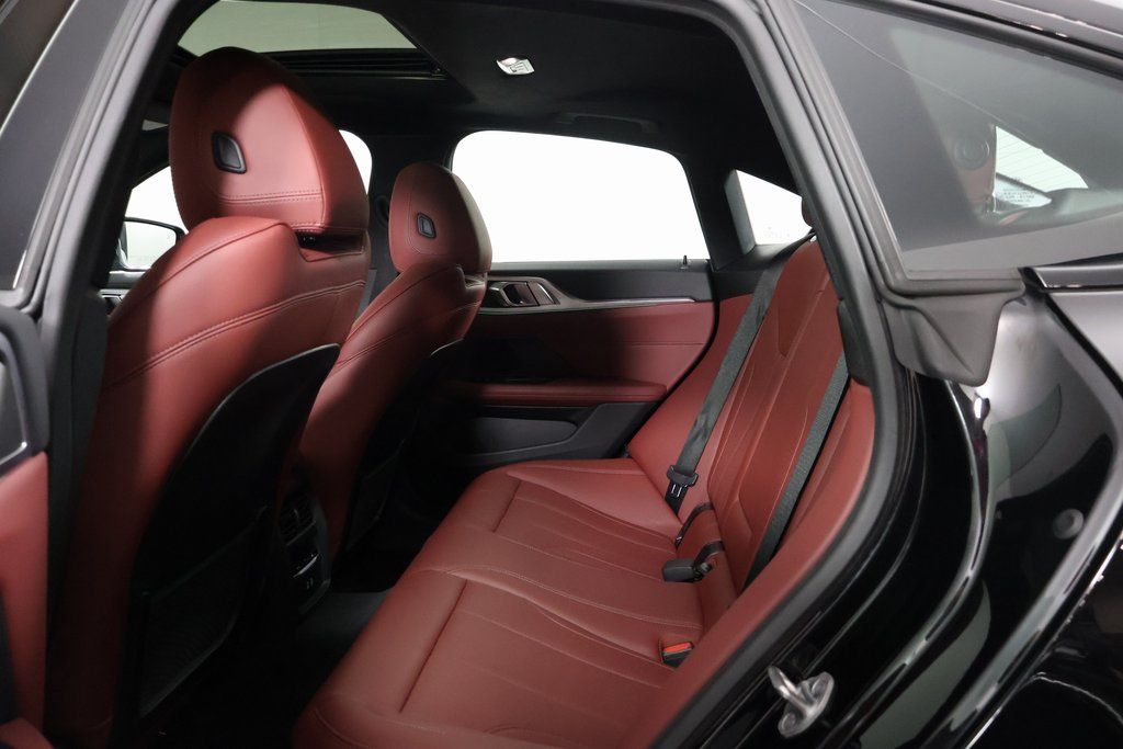 Thumbnail: 2023 BMW i4 - 11