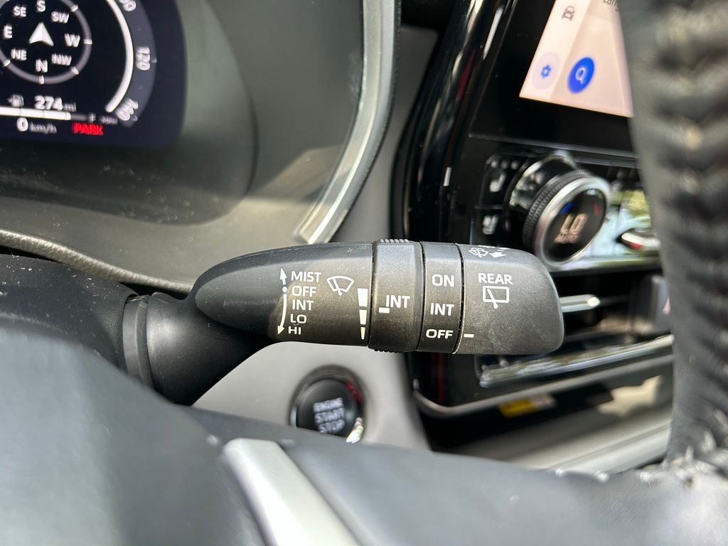 2023 Toyota Highlander Limited 23