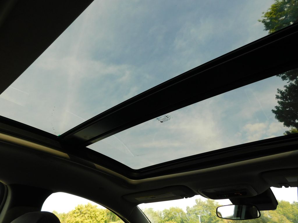 Thumbnail: 2023 Chevrolet Malibu - 6