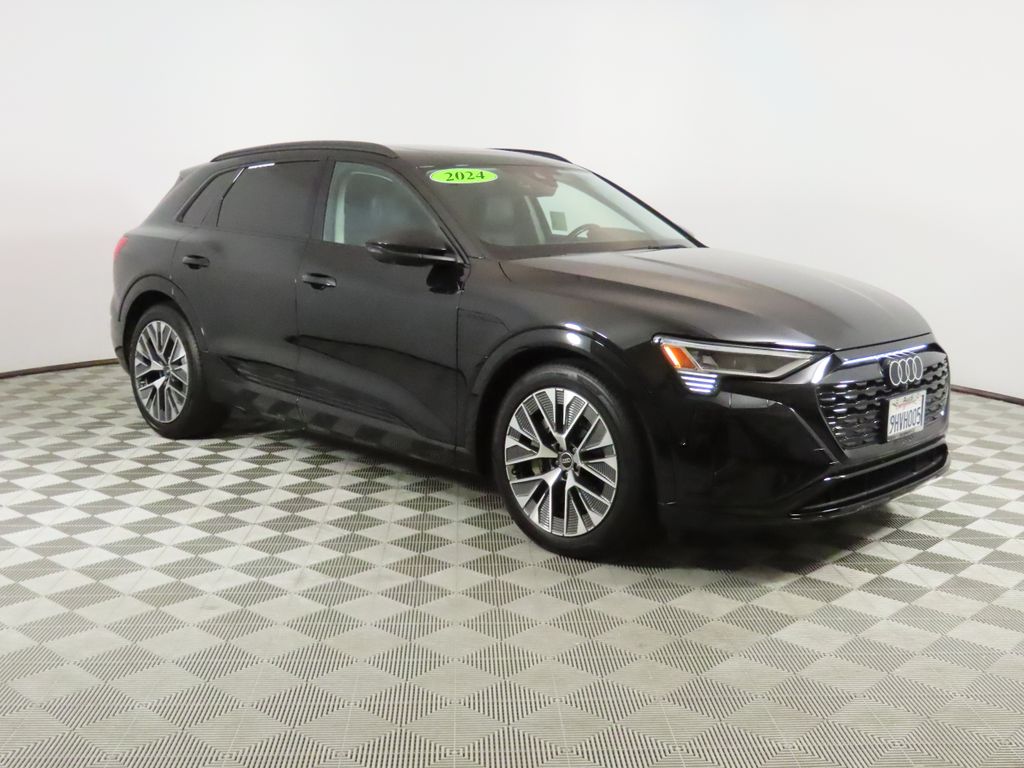 Thumbnail: 2024 Audi Q8 e-tron - 7
