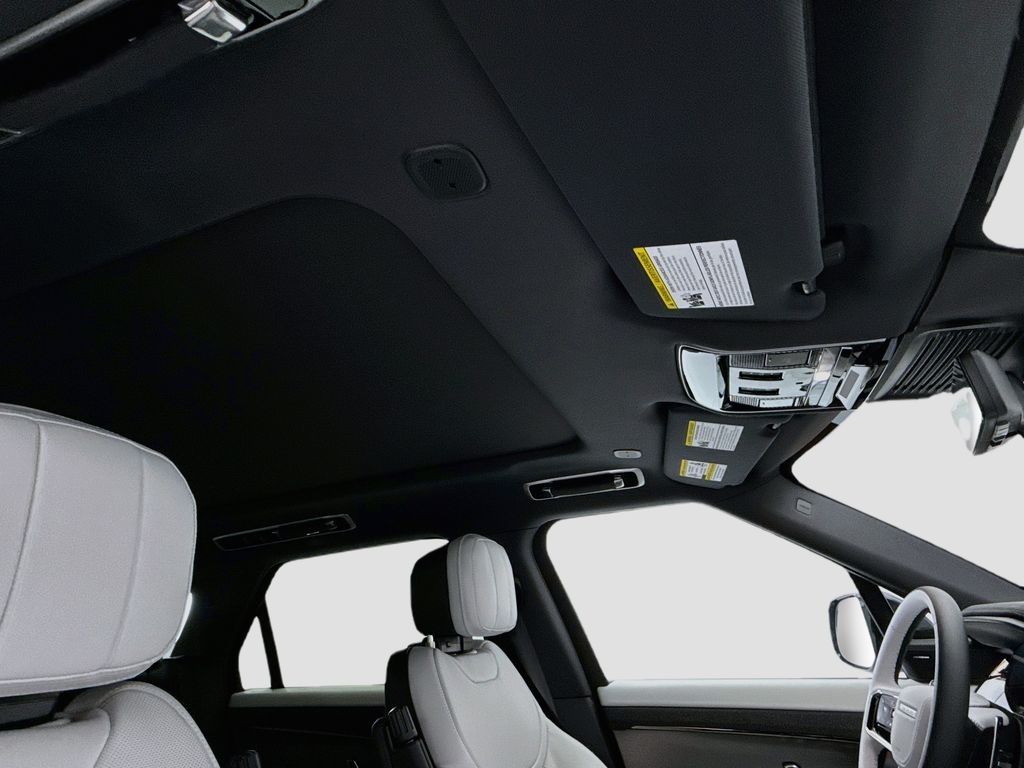 Thumbnail: 2026 Land Rover Range Rover Sport - 17