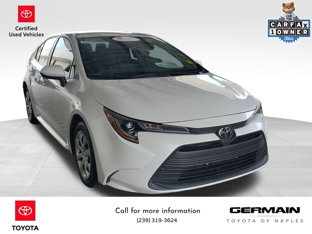 2023 Toyota Corolla LE photo 3
