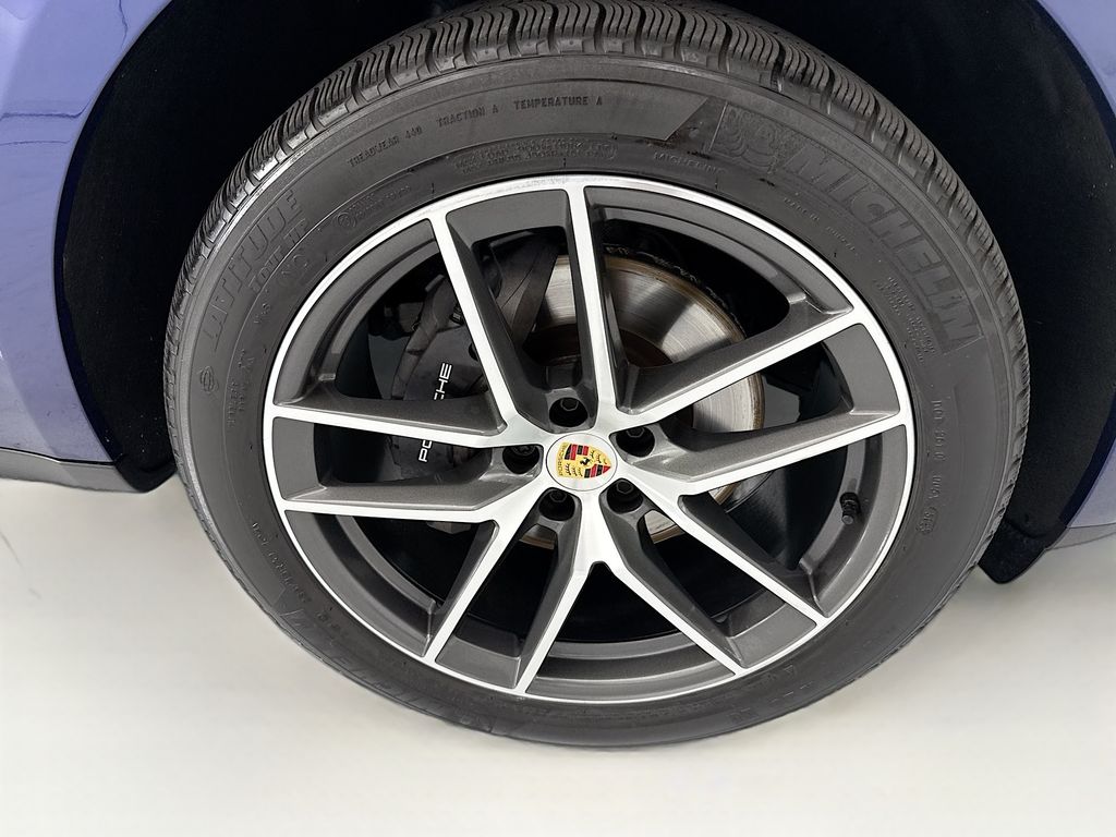 Thumbnail: 2024 Porsche Macan - 32