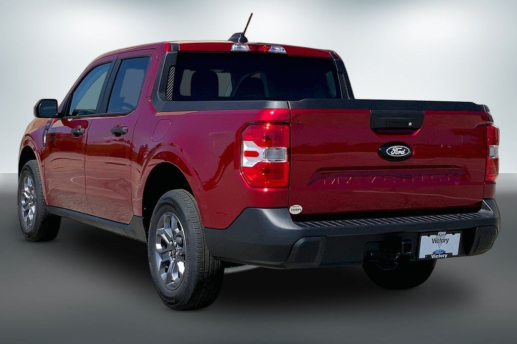 New 2026 Red Ford XLT image 3
