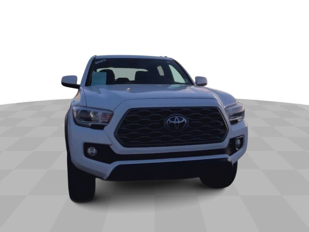 2023 Toyota Tacoma TRD Off-Road 3