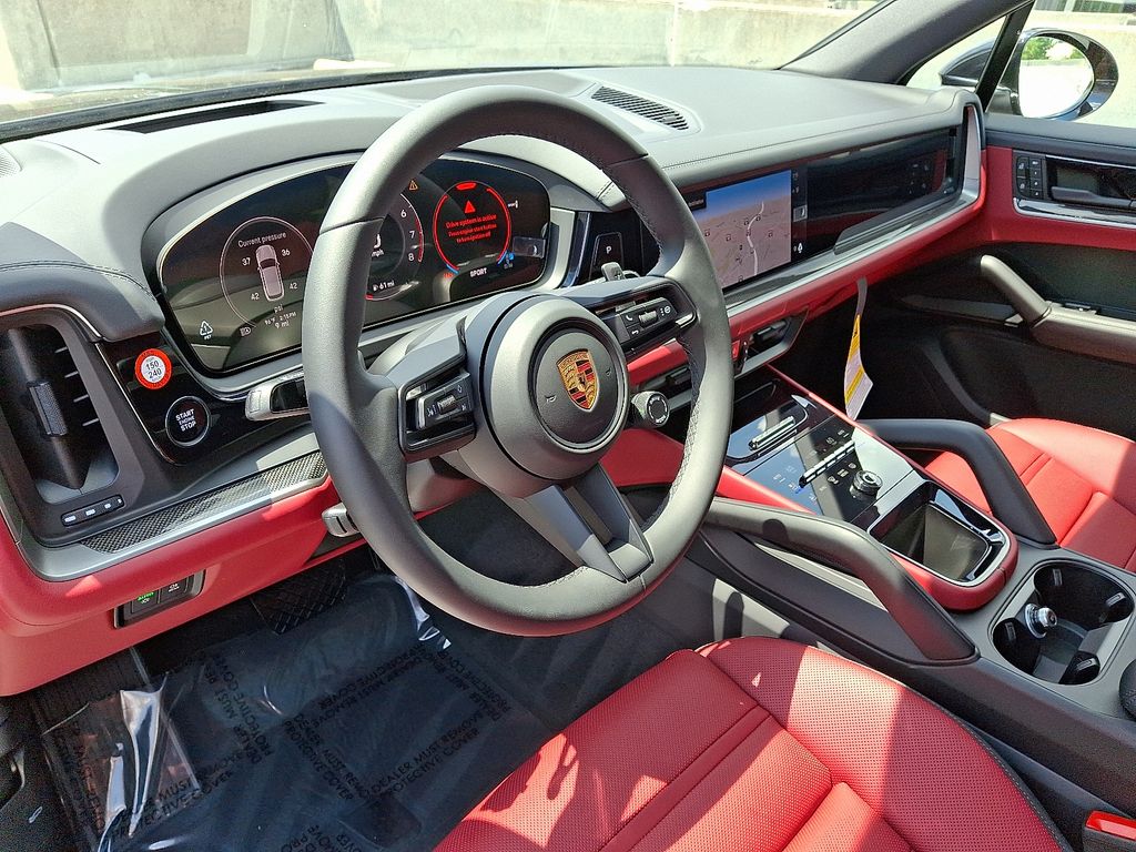 Thumbnail: 2025 Porsche Cayenne - 4