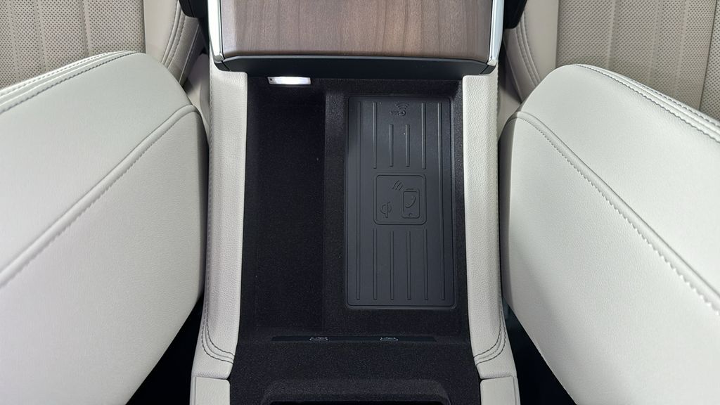 2025 Audi A6  22