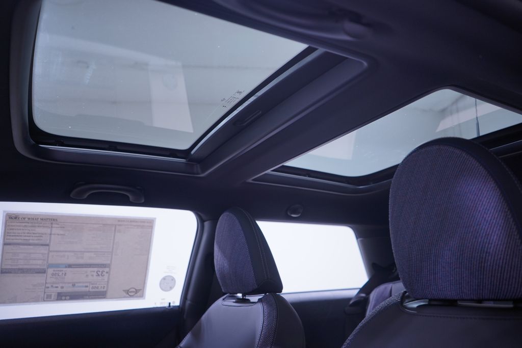 Thumbnail: 2026 MINI Cooper - 8