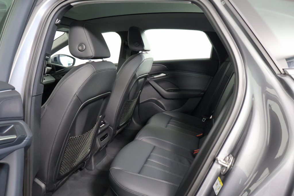 Thumbnail: 2025 Audi e-tron S - 11