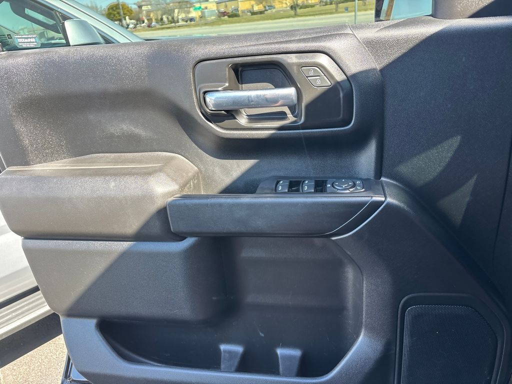 Used Car 2021 Chevrolet Silverado 1500  Custom Trail Boss For Sale Under $40,000 In Austin, Texas