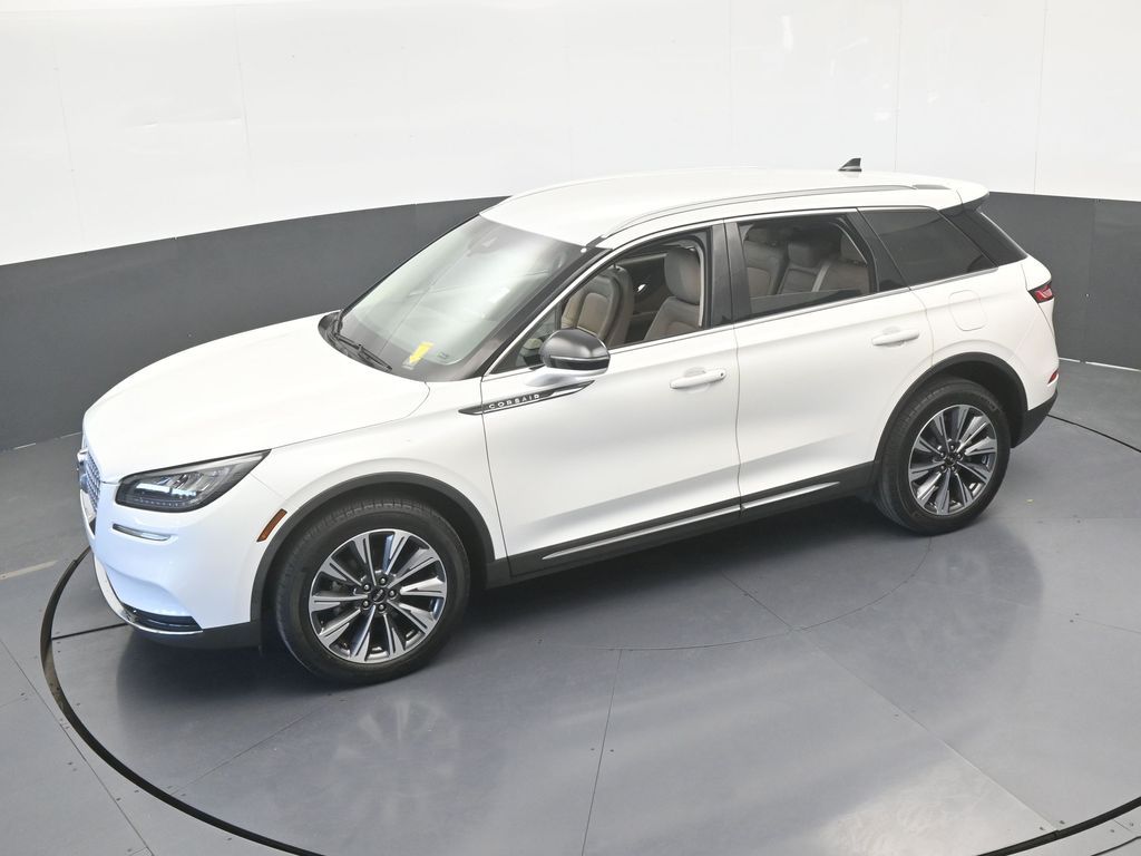 Used 2022 Pristine White Metallic Tri-Coat Lincoln Reserve image 53