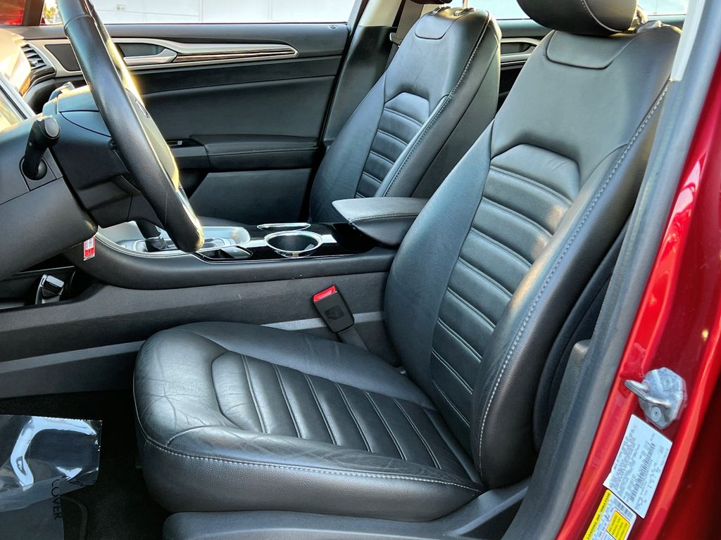 2013 Ford Fusion Hybrid SE