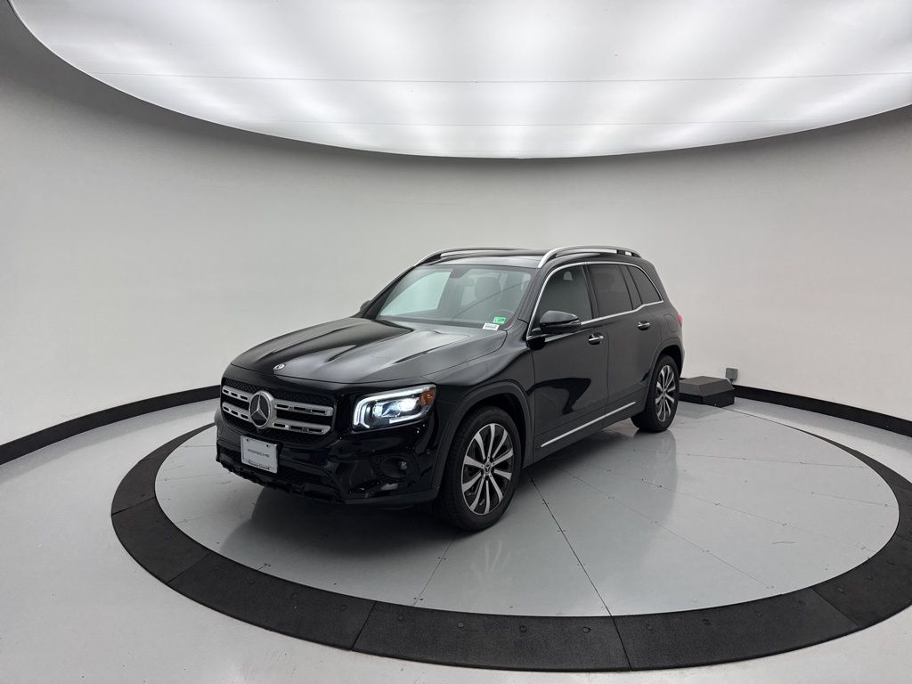 Thumbnail: 2020 Mercedes-Benz GLB - 1