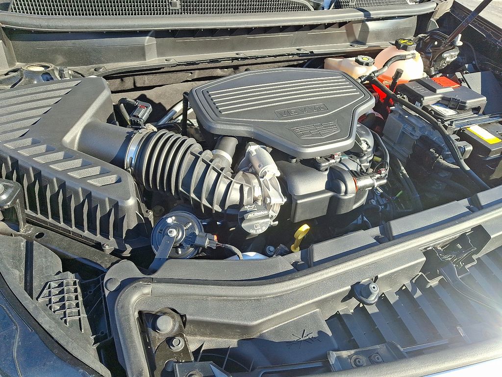 Thumbnail: 2025 Cadillac XT5 - 30