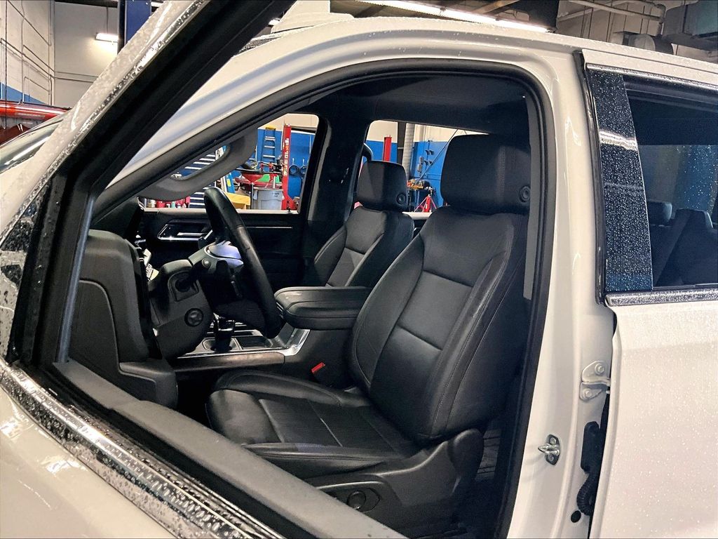 2023 GMC Sierra 1500 — photo 10