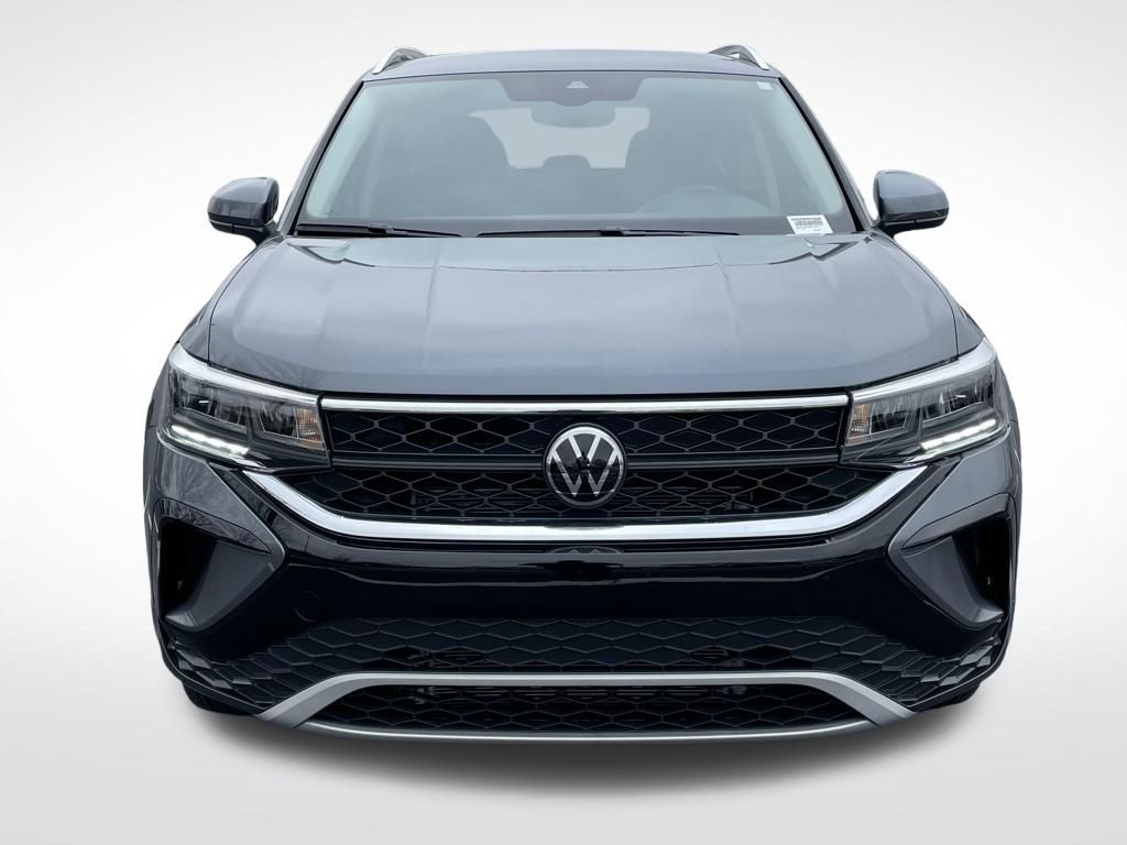 Thumbnail: 2024 Volkswagen Taos - 9